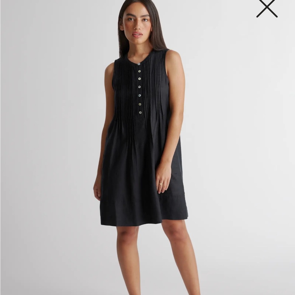 Elegant Black Sleeveless Dress